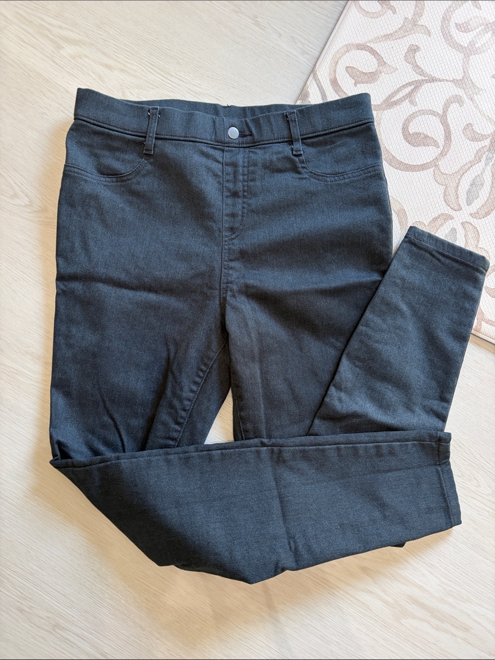 Time & Tru Jeggings Medium (8-10)